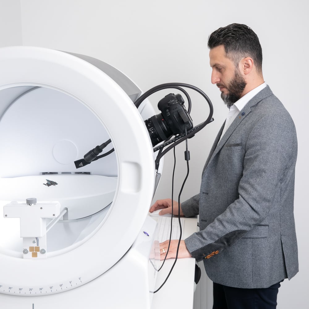 Reduce 360° product photography costs