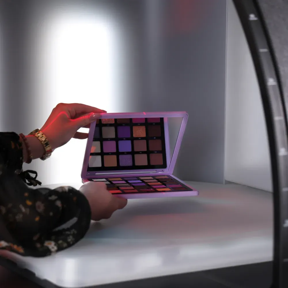Beauty product still photography with detailed packaging